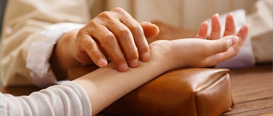 藥康夫:為何禁止互聯(lián)網(wǎng)醫(yī)療首診？2024年慢特病申報條件是什么？常見慢性病的忌口大全