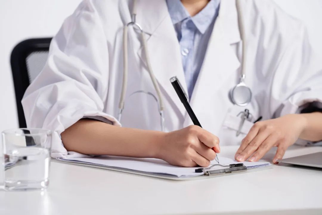 國家醫(yī)保局出手，紙質(zhì)處方使用量大的藥店必查